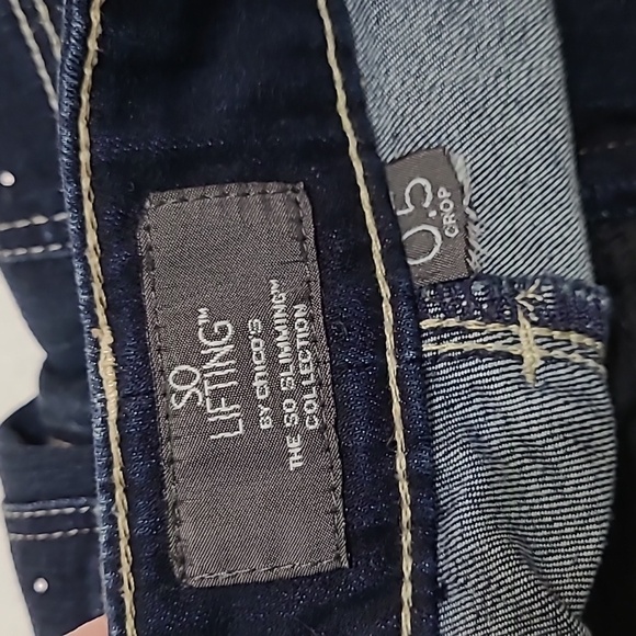 Chico's Dark Blue Crop Jeans with Embellishments size 0.5 (6) - Picture 9 of 10